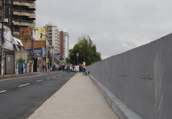 Obra da Águas do Paraíba, na XV de Novembro, em Campos, vai durar 90 dias