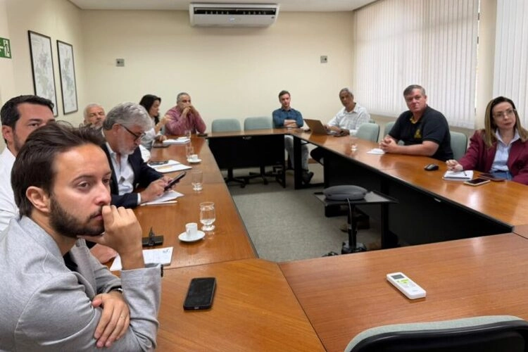 Prefeitura de Campos debate retomada de voos no Aeroporto Bartolomeu Lisandro
