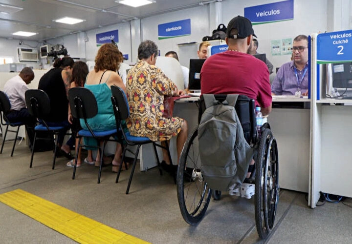 Detran-RJ retoma atendimento normal nesta segunda após greve