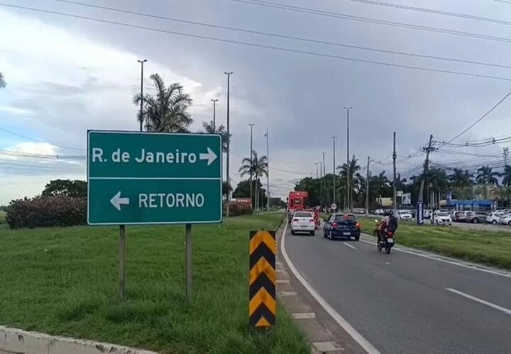 Mais de 496 mil veículos são esperados na BR-101 durante o fim de semana prolongado
