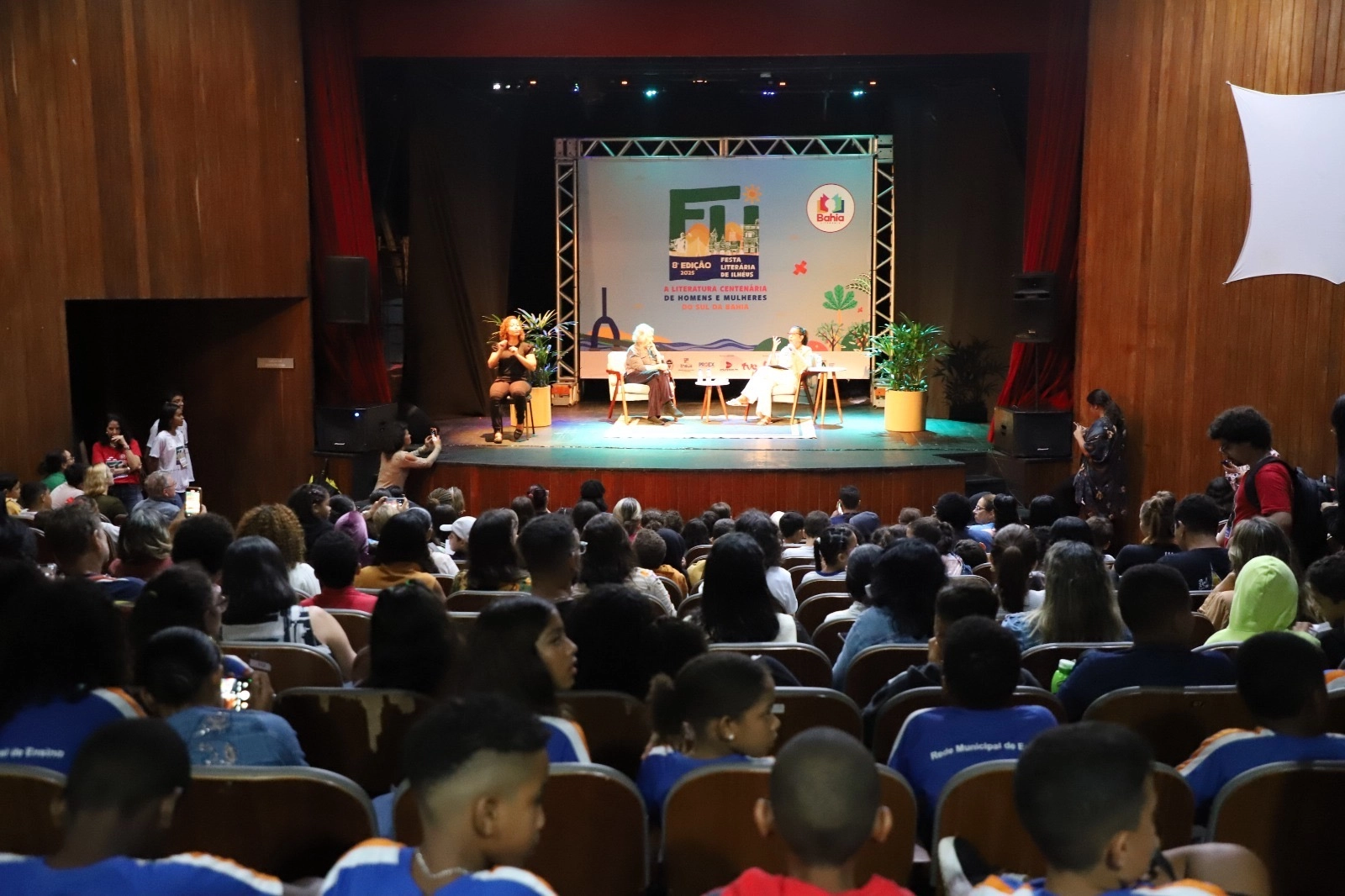 ILHÉUS RECEBE 9ª EDIÇÃO DA FESTA LITERÁRIA COM GRANDES NOMES DA LITERATURA BRASILEIRA