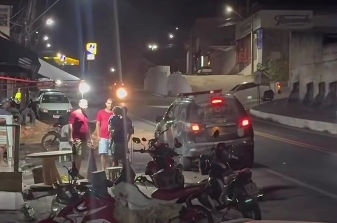 Homem morre após ser baleado em bar no Centro de Santana do Ipanema