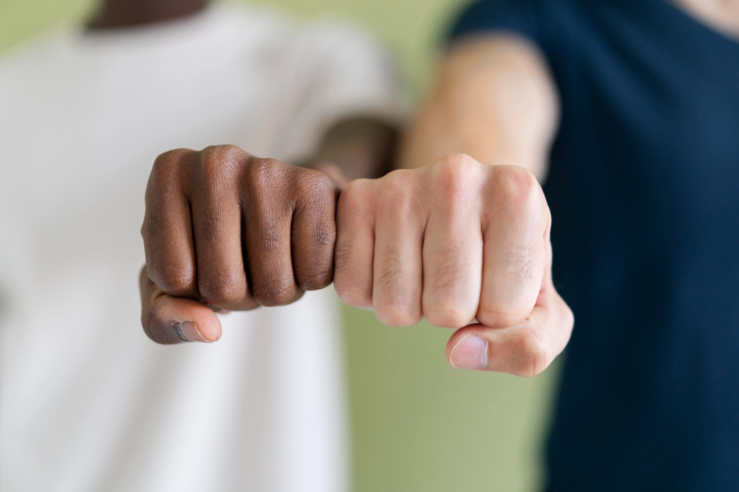 Aumento das denúncias de racismo: avanço no combate ou sinal de que o problema cresceu?