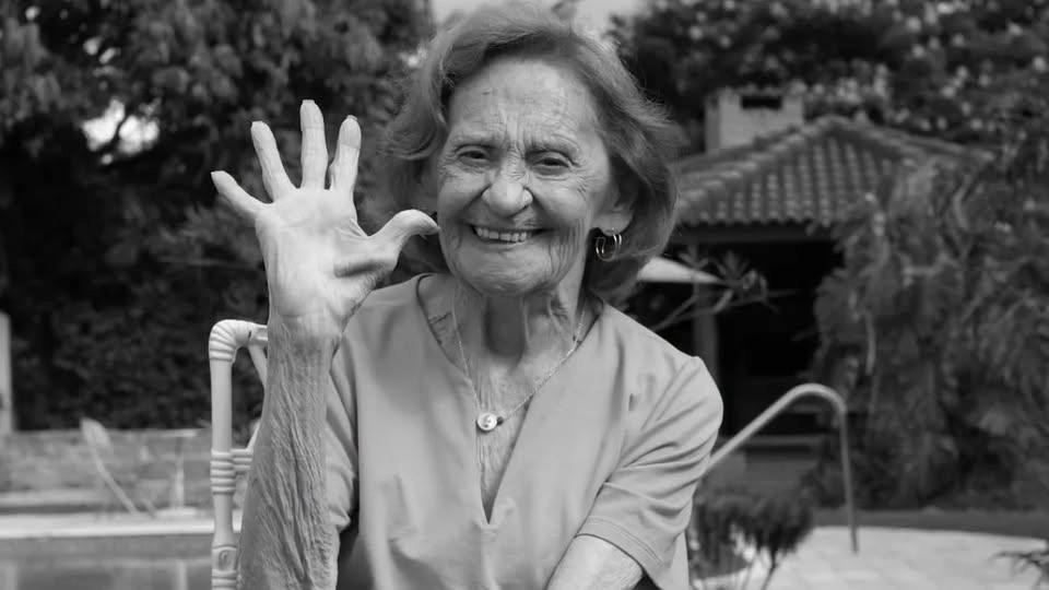 Morre aos 98 anos, a atriz Laura Cardoso