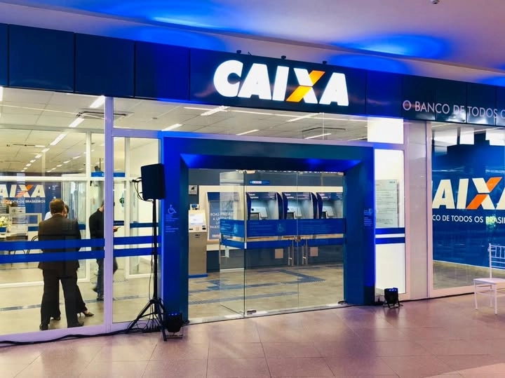 Bancários rejeitam nova proposta Caixa e greve continua