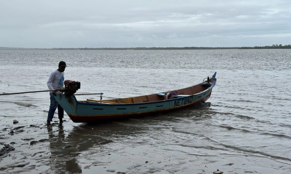 Mais de 900 pescadores do Amazonas recebem pagamentos retroativos do seguro-defeso