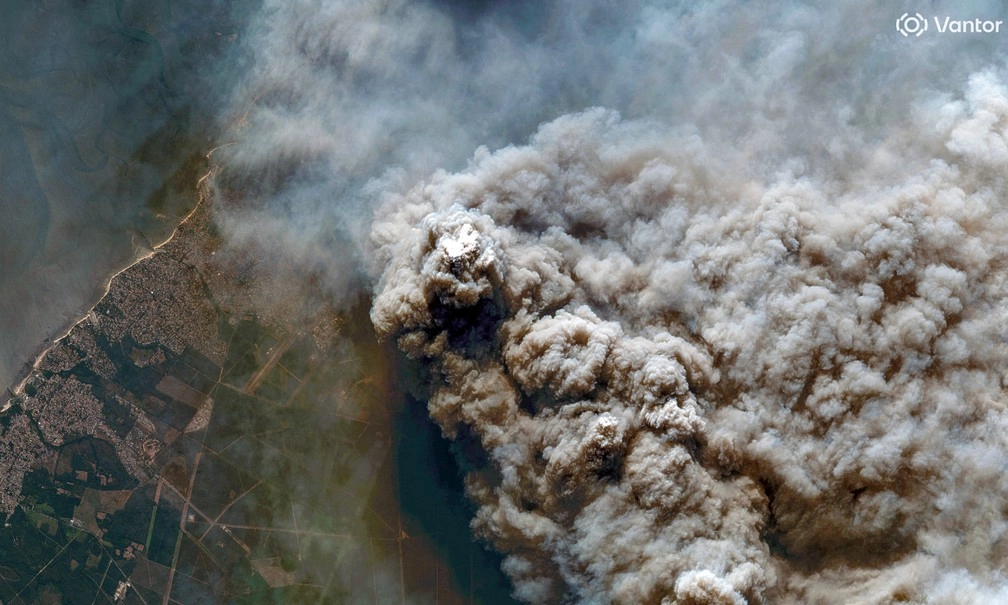 Intensidade de bomba atômica', 'pior crise desde a 2ª Guerra': a luta da Europa para conter incêndios devastadores