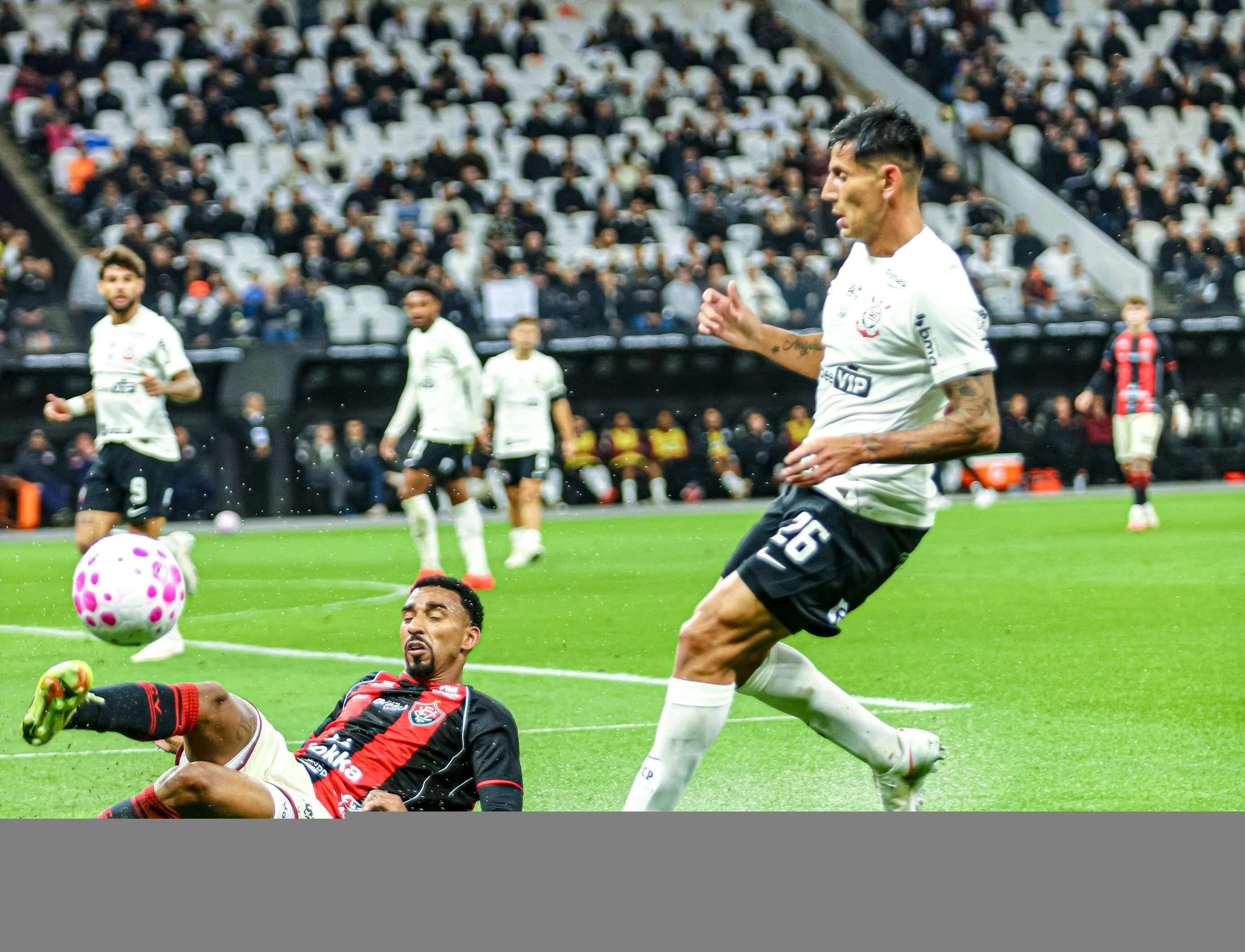 CORINTHIANS DEIXA ESCAPAR OS 3 PONTOS EM CASA!