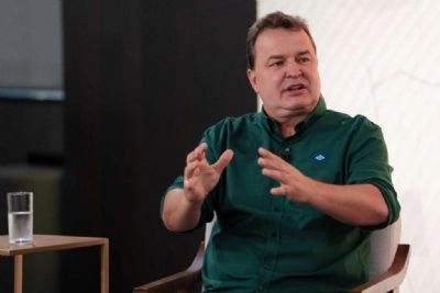 Max reafirma foco em moradia para idosos e atendimento a crianças neurodivergentes