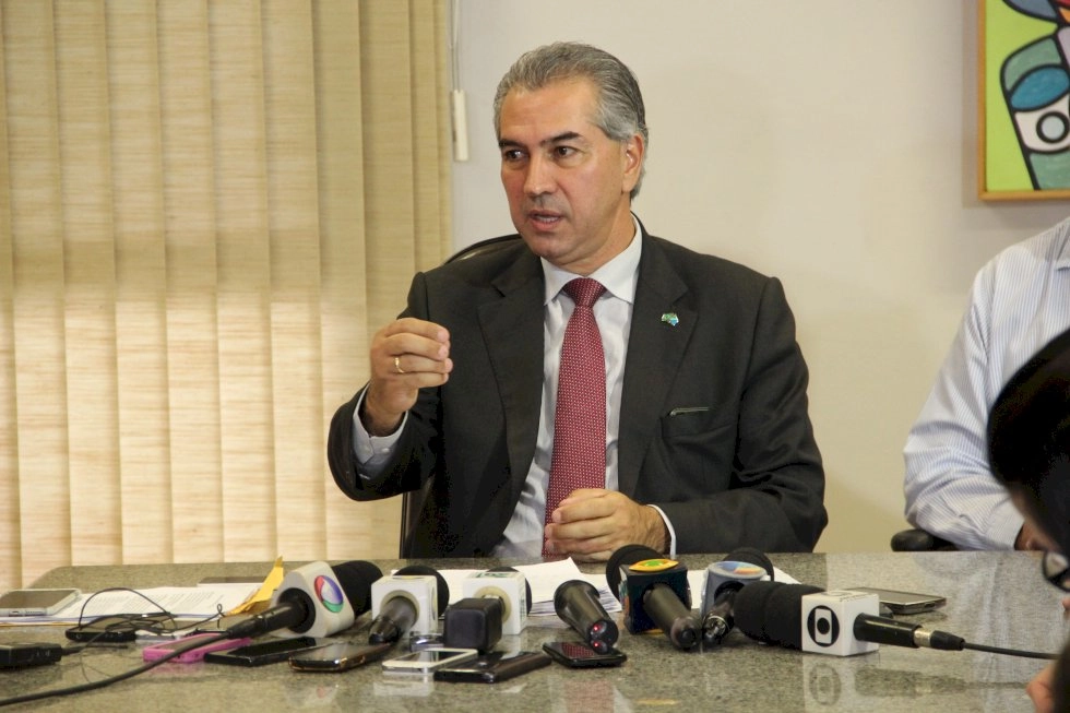 Fuga de indústrias ao Paraguai expõe urgência de reformas, diz Reinaldo