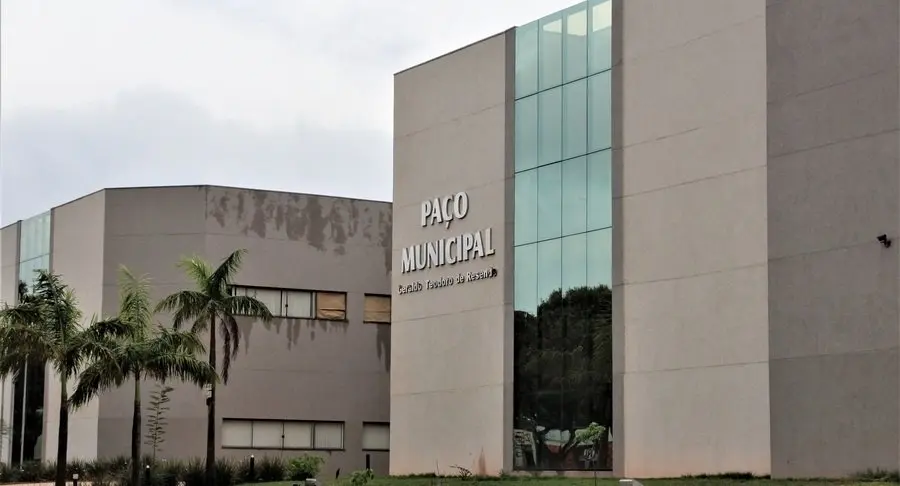 Após advertência federal, Prefeitura de Nova Andradina encerra processo contra médico