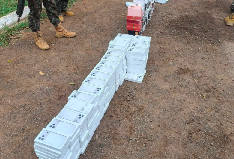 Militar flagrado com iPhones contrabandeados é colocado em liberdade