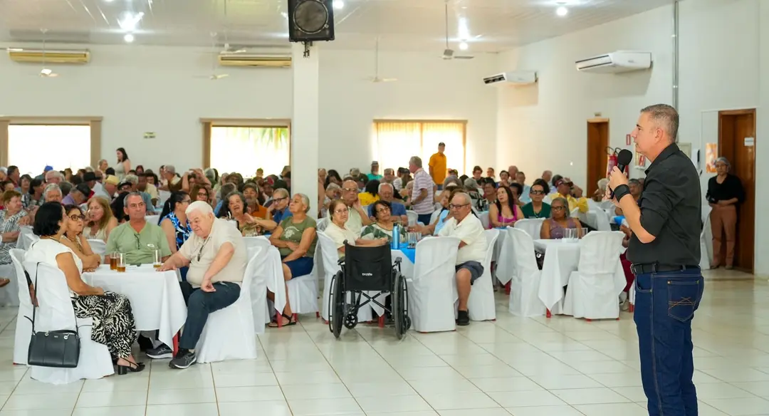 Nova Andradina - Celebração especial pelo Dia dos Pais reúne 650 idosos do Projeto Conviver