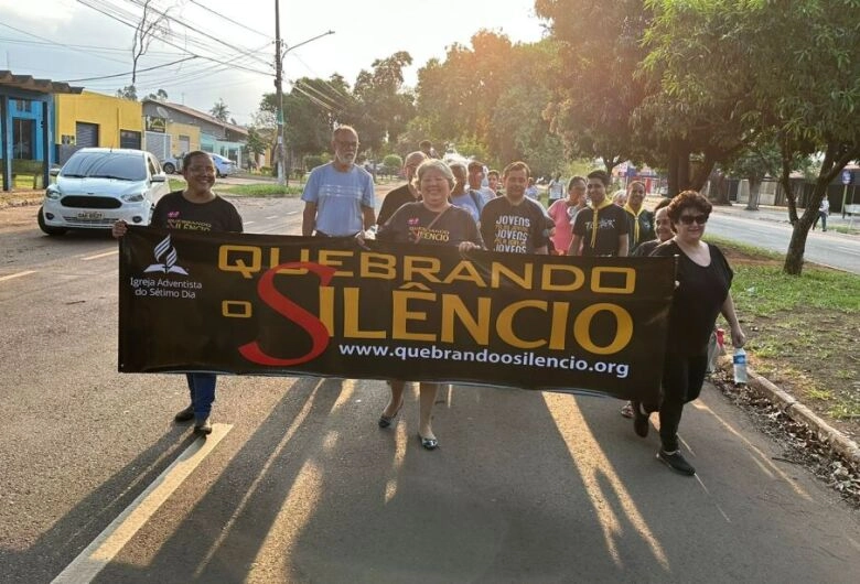 Passeata mobiliza população em Dourados contra violência à pessoa idosa