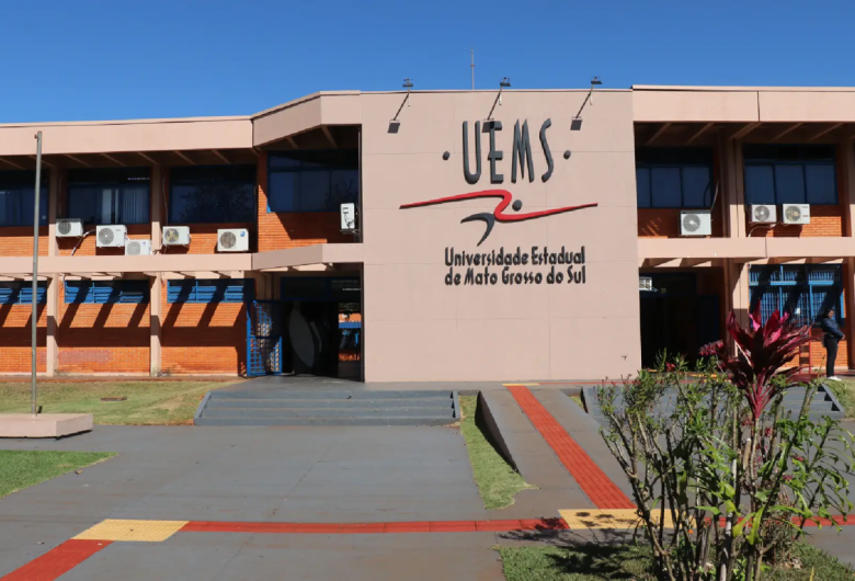 UEMS abre inscrições para docência com salário de até R$ 10,2 mil