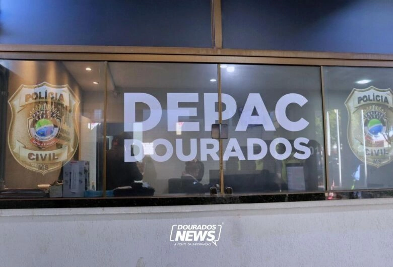 Após furtar barras de chocolate em Dourados, homem tenta fugir pulando muros de casas