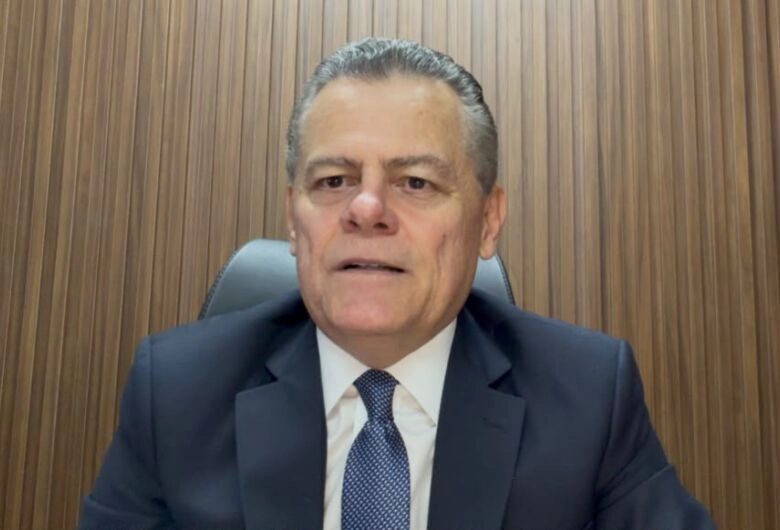 O poder precisa voltar ao Parlamento
