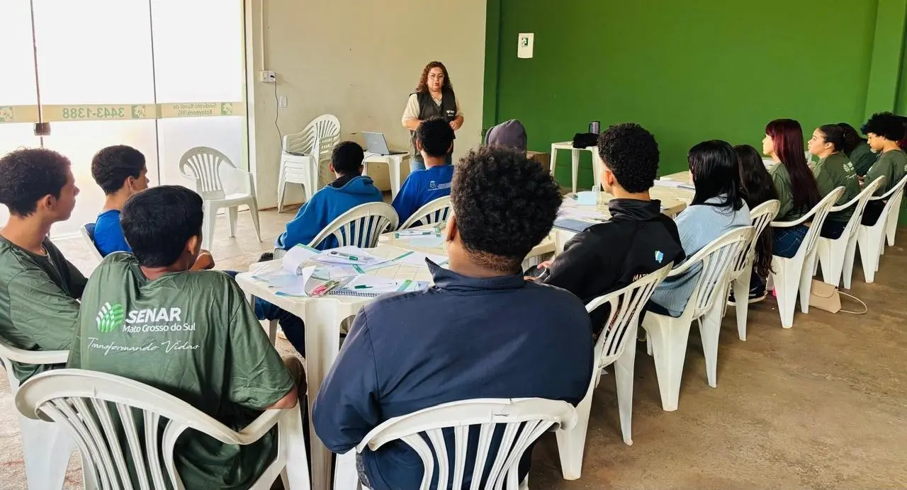 Parceria entre Prefeitura de Batayporã e Sindicato Rural prepara adolescentes do SCFV para o primeiro emprego