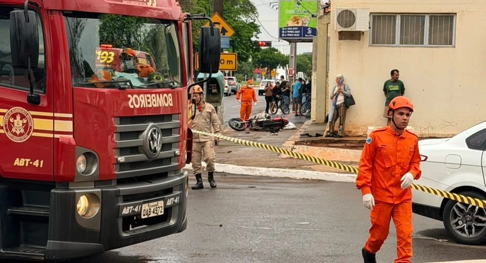 Motociclista morre após colisão com carro no centro de Nova Andradina