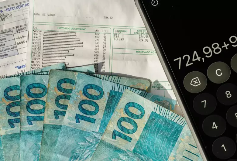 Arrecadação federal ultrapassa R$ 2 trilhões em oito meses