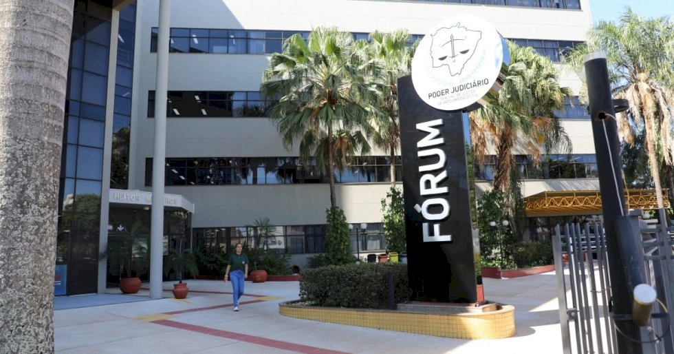 Funcionário terá que pagar R$ 6 mil após ofender colega por áudio