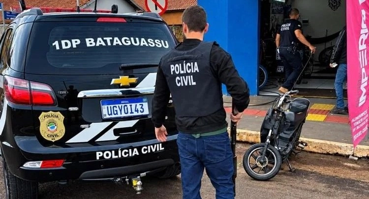 Homem é preso após ameaçar duas mulheres e esconder revólver em bicicletaria de Bataguassu