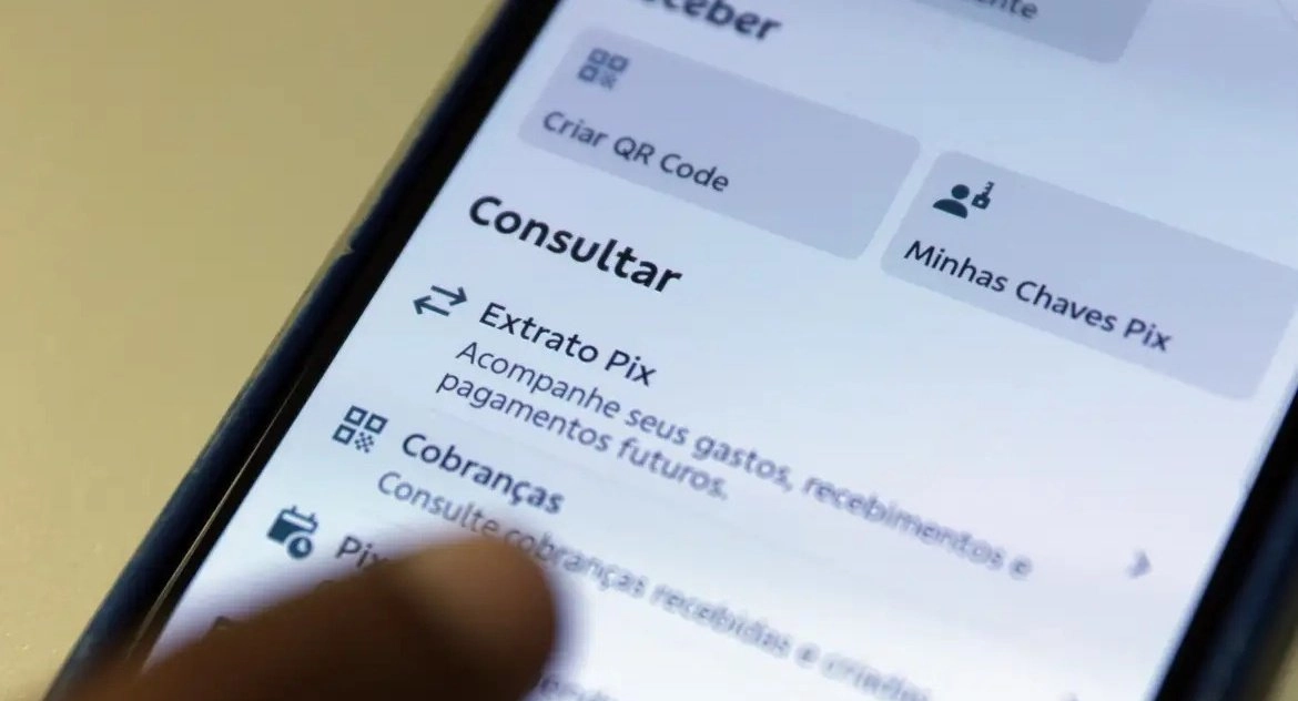 Número de transações com Pix caem 10% após proibição de bets