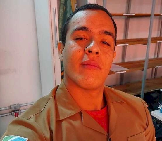 Bombeiro preso por estupro de atendente alega 'relação consensual' e extorsão
