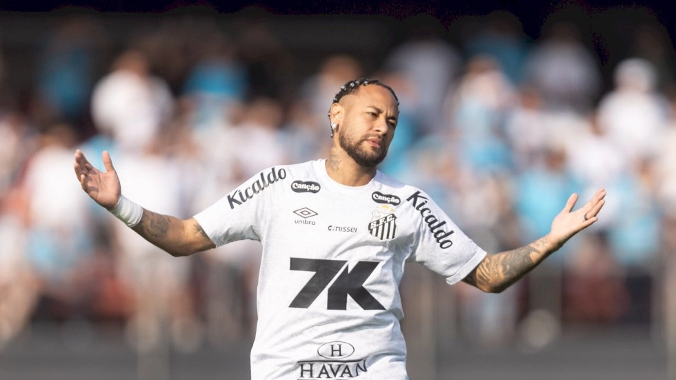 Jornal espanhol exalta Neymar contra o Flamengo: “Revoluciona o Brasileirão”