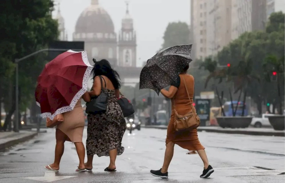 Temporais afetam 2,2 milhões de pessoas no Sul; 419 municípios decretam situação de anormalidade
