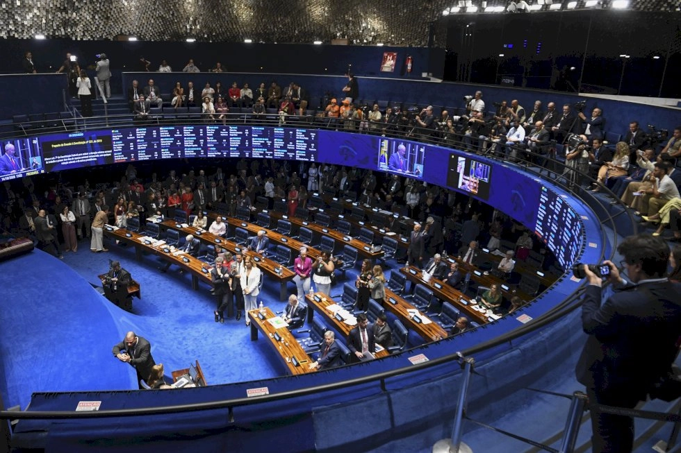 Regra de transição e dois dias de folga: entenda como ficou a proposta que acaba com a escala 6x1