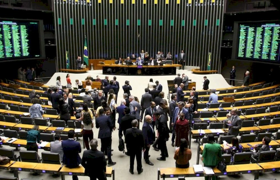 Câmara aprova novas regras para MEI; CACB cobra avanço para pequenas empresas