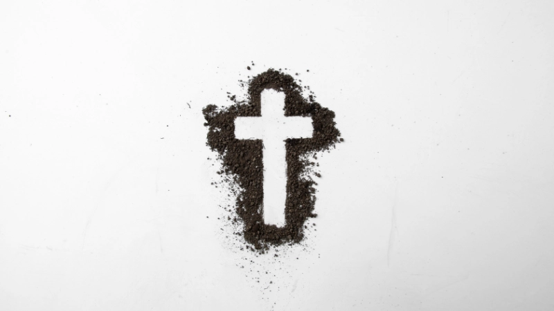 Paróquias de Lafaiete divulgam horários de missas da Quarta-feira de Cinzas