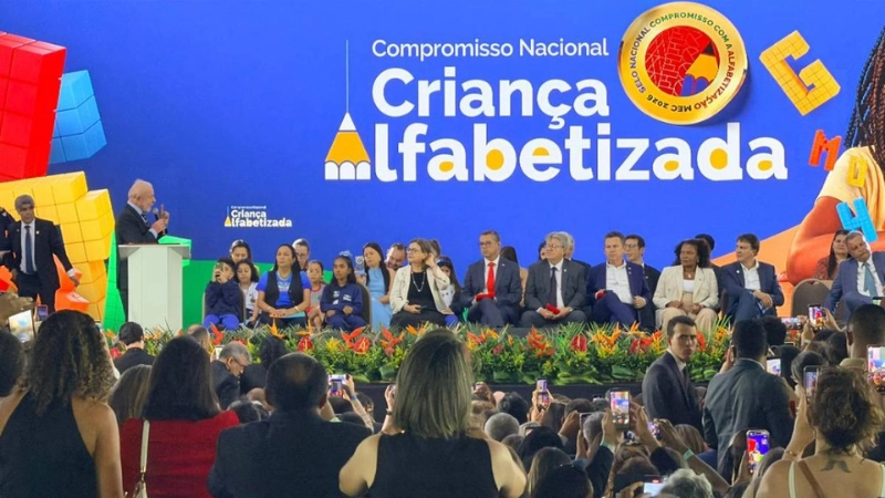 Congonhas conquista Selo Ouro por avanço na alfabetização infantil