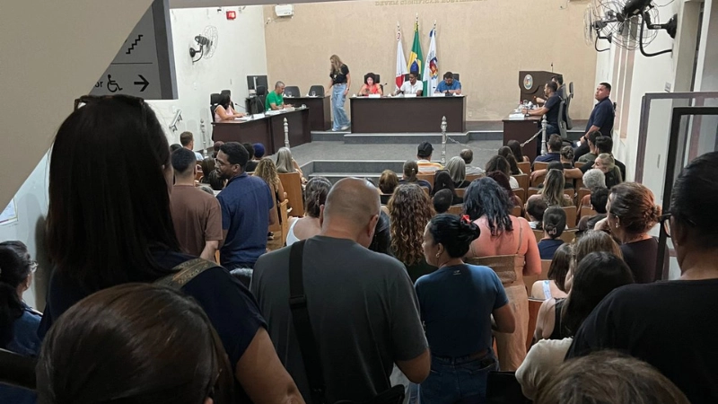 Servidores de Ouro Branco realizam paralisação por reajuste salarial