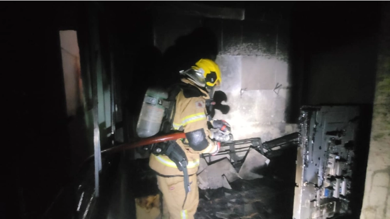 Incêndio em residência é controlado pelos Bombeiros em Barbacena