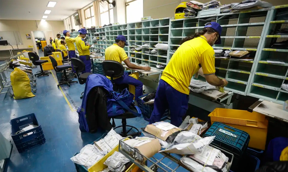 Greve nos Correios: TST determina manutenção de 80% do efetivo