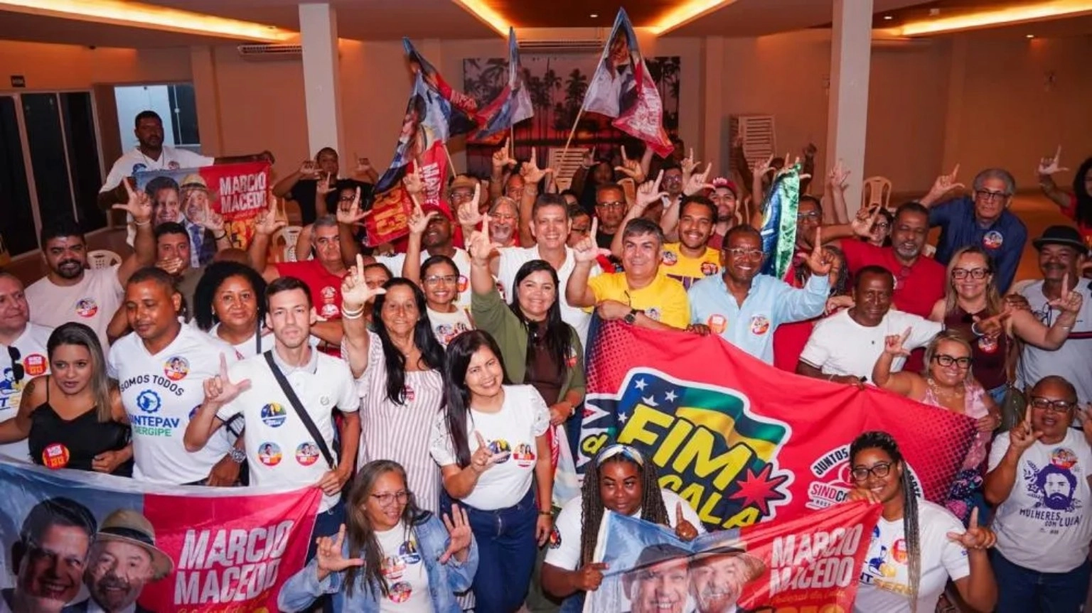 Márcio Macêdo reúne movimento sindical e reforça compromisso com pautas dos trabalhadores no Congresso