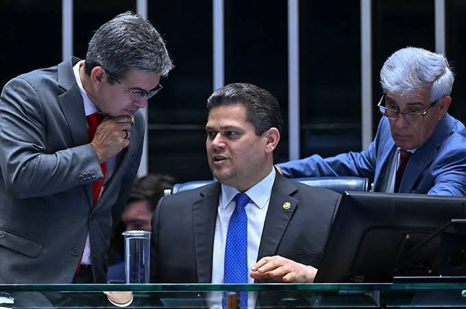 Fim da escala 6x1: Senado se prepara para votar proposta que prevê dois dias de descanso e jornada de 40 horas
