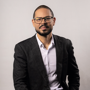 Professor Alex Alves