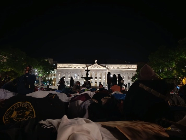 Advogados, estudantes e juristas assinam carta aberta “Pela defesa do direito de manifestação”