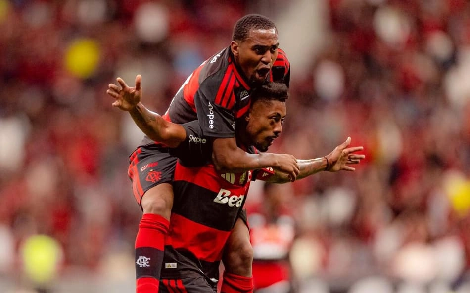 Flamengo 4 x 2 Olimpia: virada, golaços de Bruno Henrique e Luiz Araújo