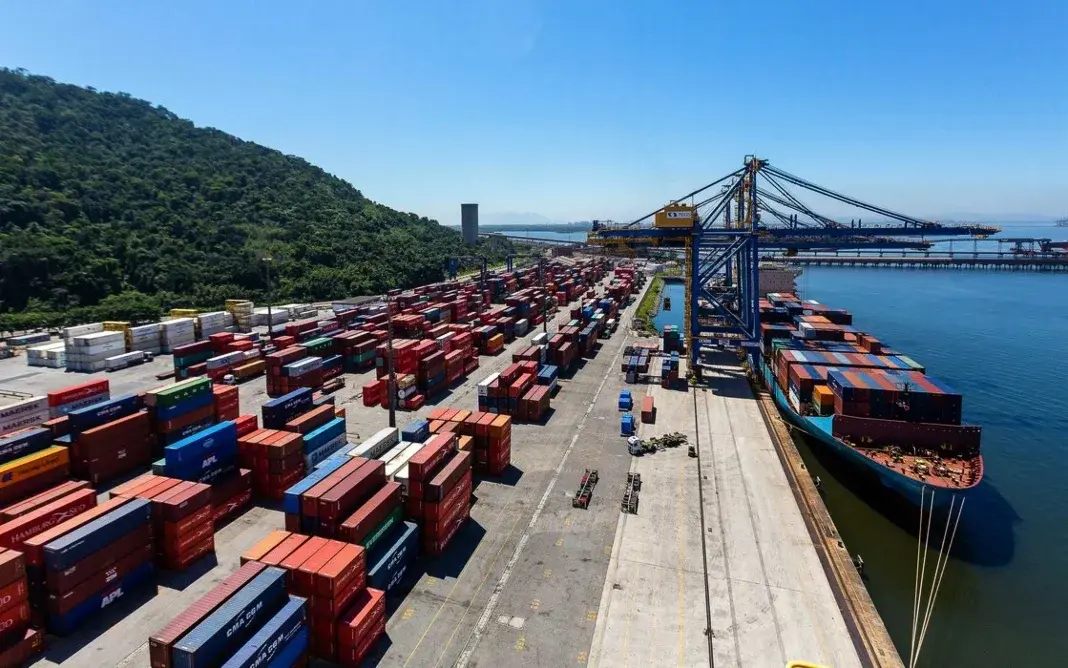 Tarifaço dos EUA: 3.985 produtos brasileiros terão alíquota de 37,5% a partir desta sexta