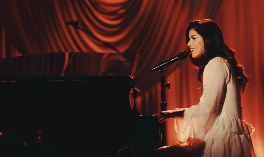 Rachel Novaes celebra bodas de prata da música gospel com lançamento familiar e projeto autoral em cinco partes