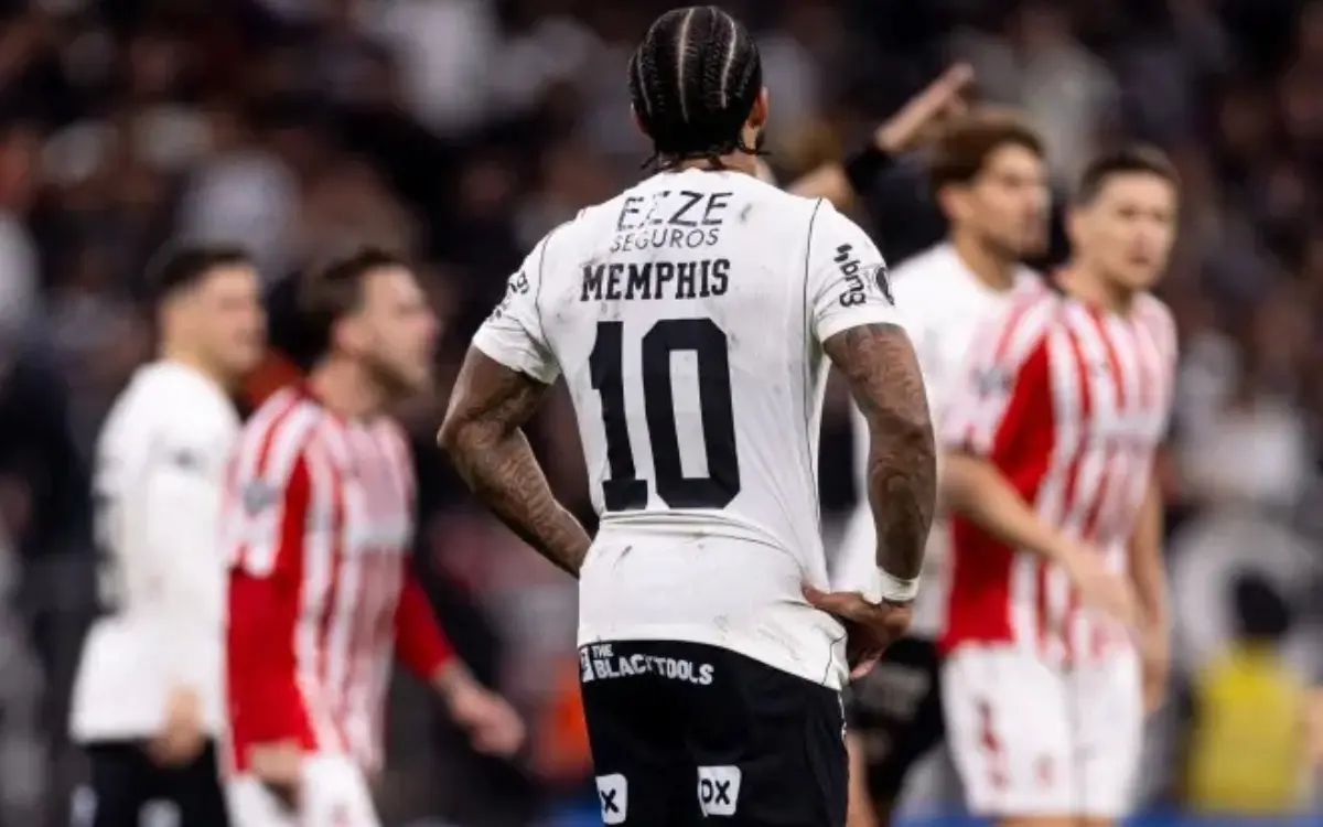 Corinthians desperdiça pênalti no fim, cai para o Estudiantes e dá adeus à Libertadores