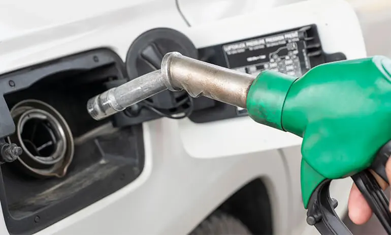 Diesel dispara e combustíveis ficam mais caros no Brasil na primeira quinzena de outubro