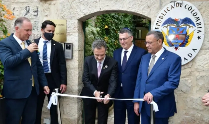 Colômbia inaugura embaixada em Jerusalém e retoma parceria diplomática com Israel