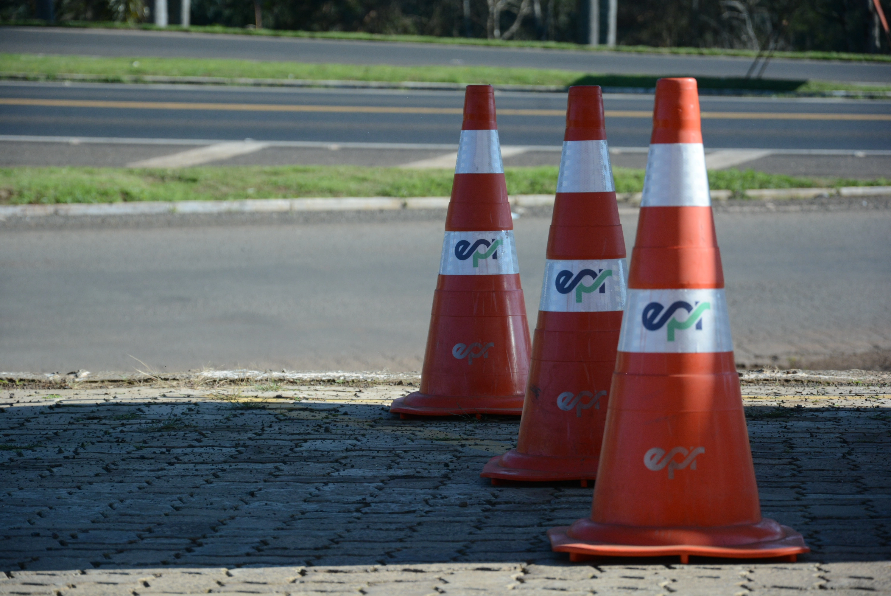 EPR Iguaçu realiza tapa-buracos em cinco rodovias nesta quinta-feira