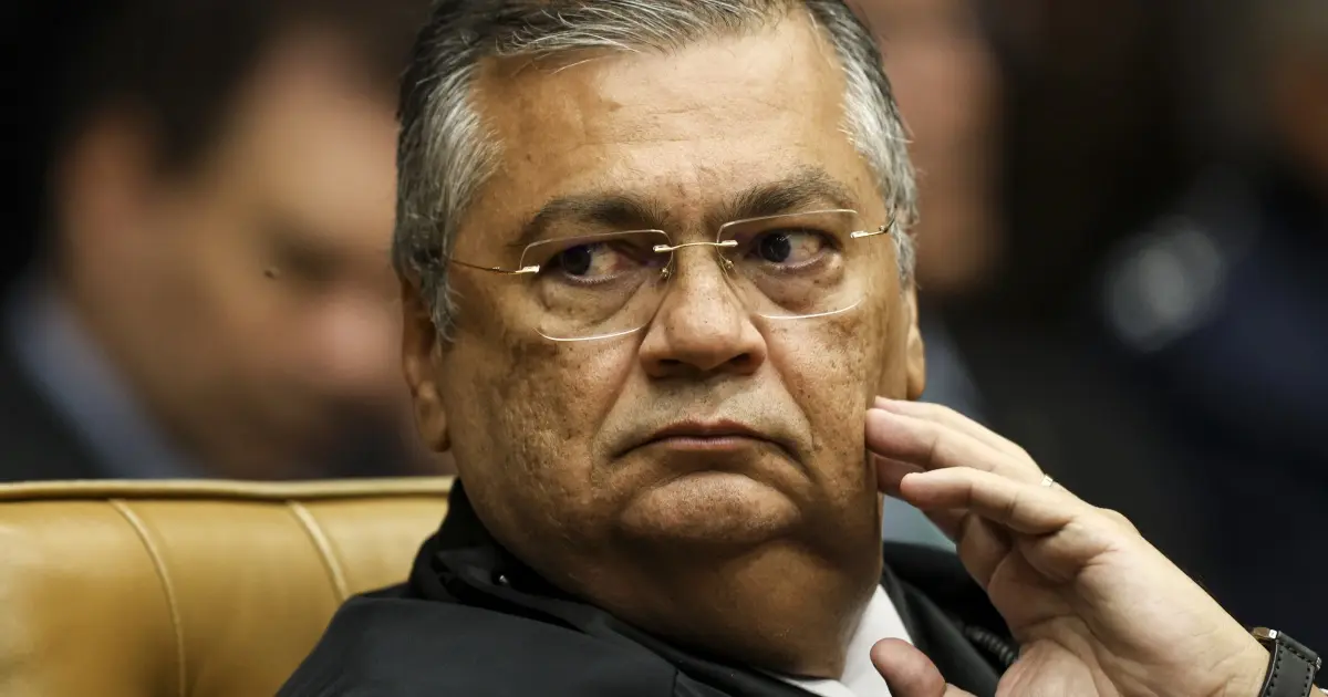 Dino autoriza abertura do terceiro inquérito envolvendo Lulinha