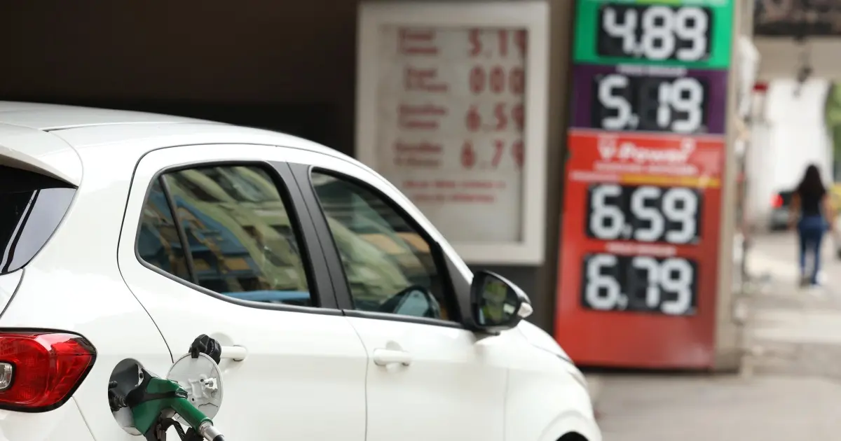 Fazenda prorroga subvenção à gasolina até 9 de setembro, quando caduca MP